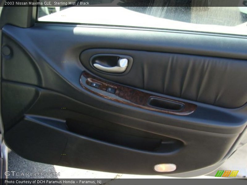 Sterling Mist / Black 2003 Nissan Maxima GLE