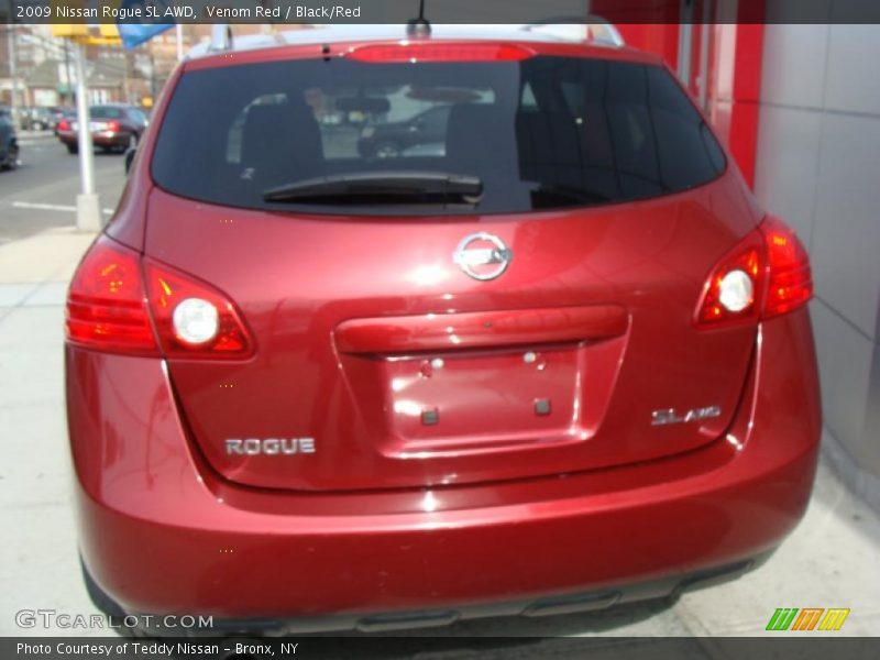 Venom Red / Black/Red 2009 Nissan Rogue SL AWD