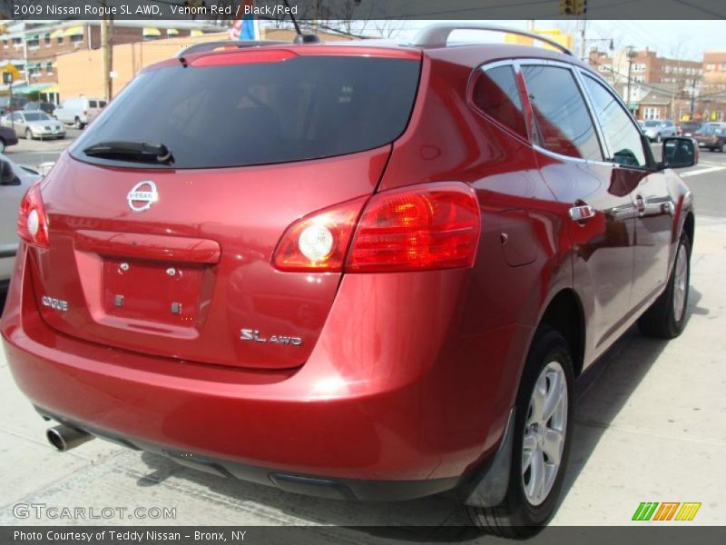 Venom Red / Black/Red 2009 Nissan Rogue SL AWD