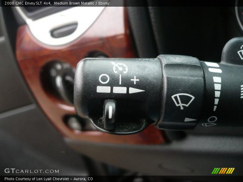 Controls of 2008 Envoy SLT 4x4