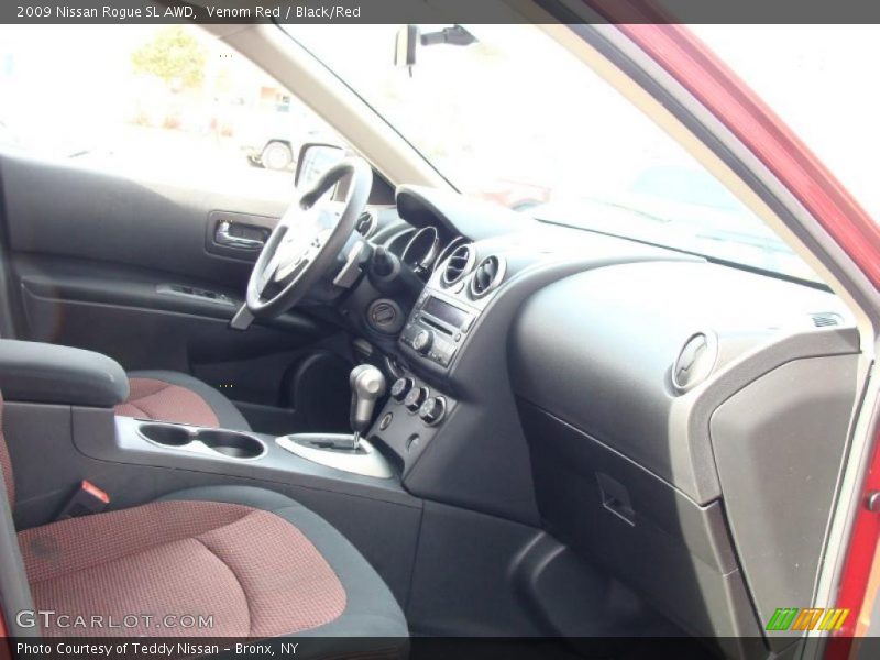 Venom Red / Black/Red 2009 Nissan Rogue SL AWD