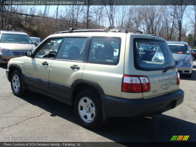 Sierra Gold Metallic / Beige 2002 Subaru Forester 2.5 L