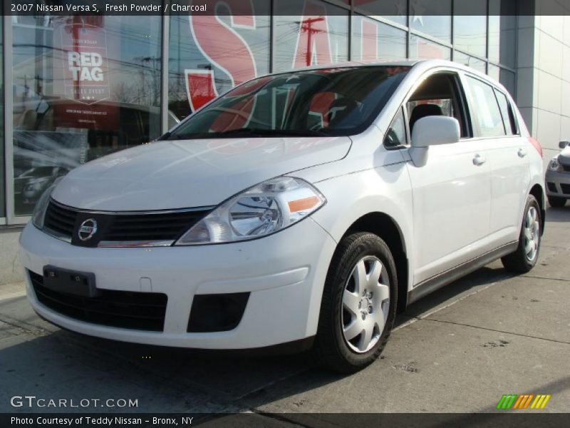Fresh Powder / Charcoal 2007 Nissan Versa S