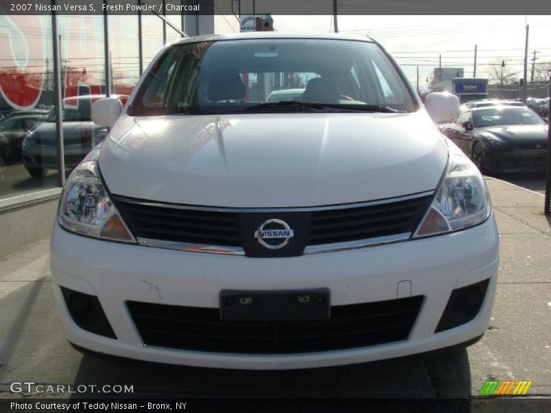 Fresh Powder / Charcoal 2007 Nissan Versa S