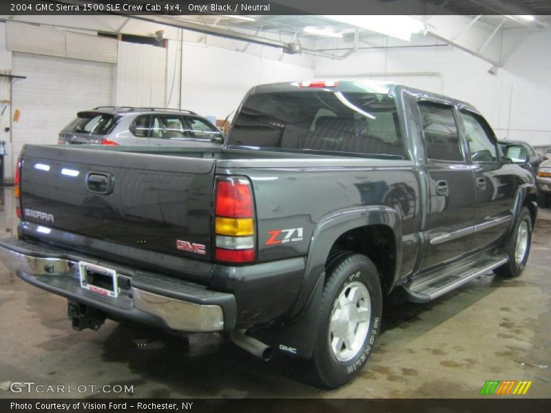 Onyx Black / Neutral 2004 GMC Sierra 1500 SLE Crew Cab 4x4