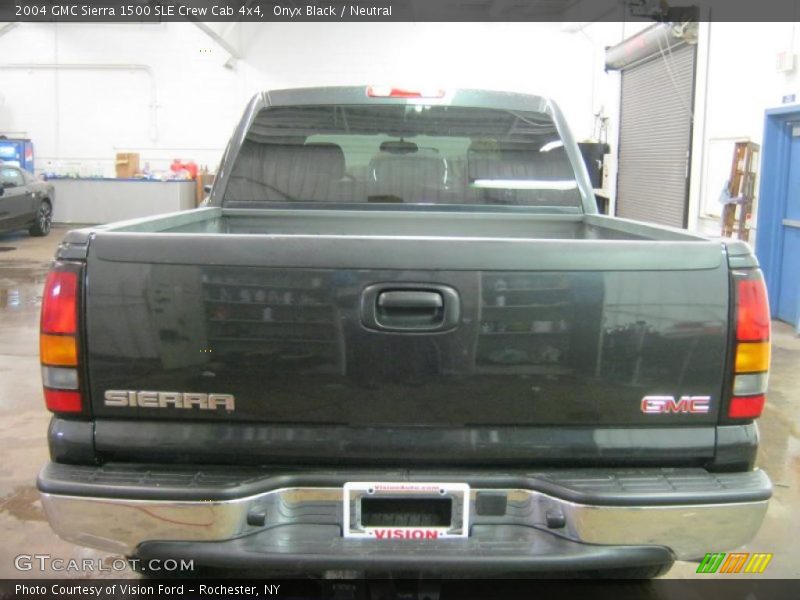 Onyx Black / Neutral 2004 GMC Sierra 1500 SLE Crew Cab 4x4
