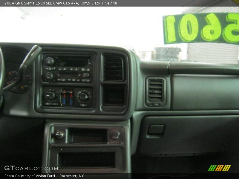Onyx Black / Neutral 2004 GMC Sierra 1500 SLE Crew Cab 4x4