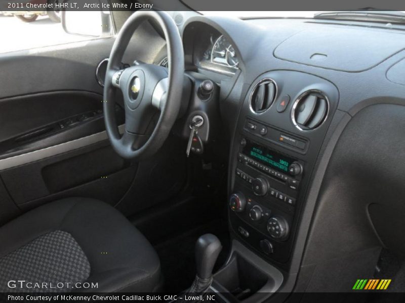 Arctic Ice White / Ebony 2011 Chevrolet HHR LT