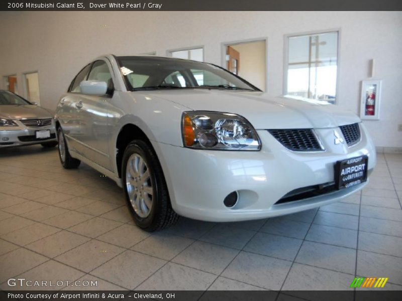 Dover White Pearl / Gray 2006 Mitsubishi Galant ES