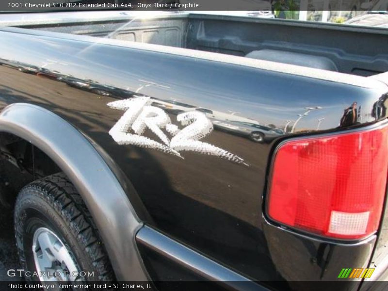 Onyx Black / Graphite 2001 Chevrolet S10 ZR2 Extended Cab 4x4