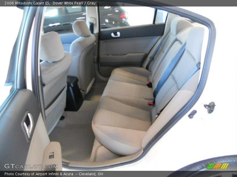 Dover White Pearl / Gray 2006 Mitsubishi Galant ES