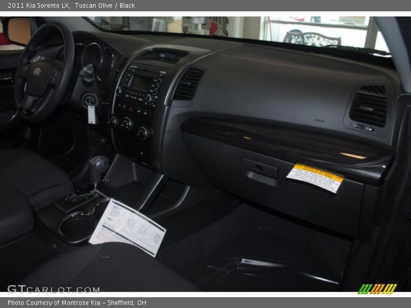 Tuscan Olive / Black 2011 Kia Sorento LX