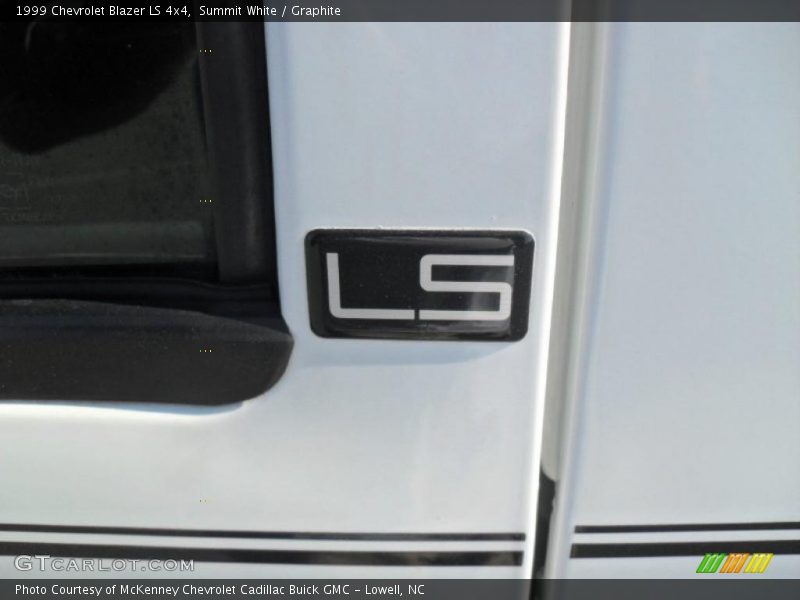 Summit White / Graphite 1999 Chevrolet Blazer LS 4x4