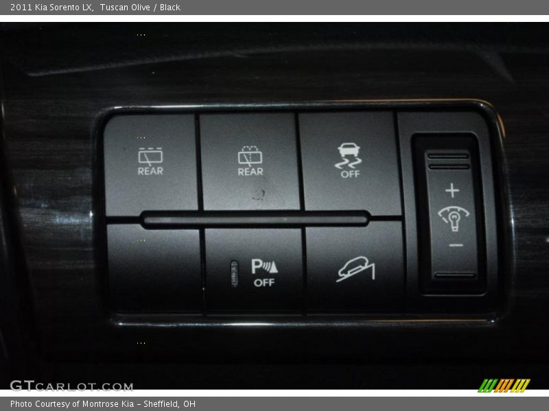 Tuscan Olive / Black 2011 Kia Sorento LX