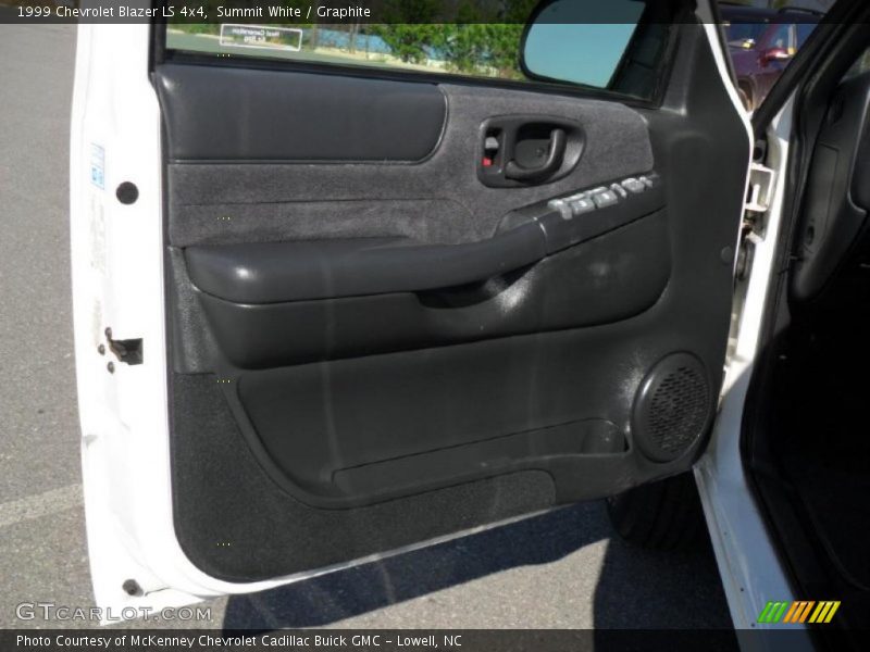 Summit White / Graphite 1999 Chevrolet Blazer LS 4x4