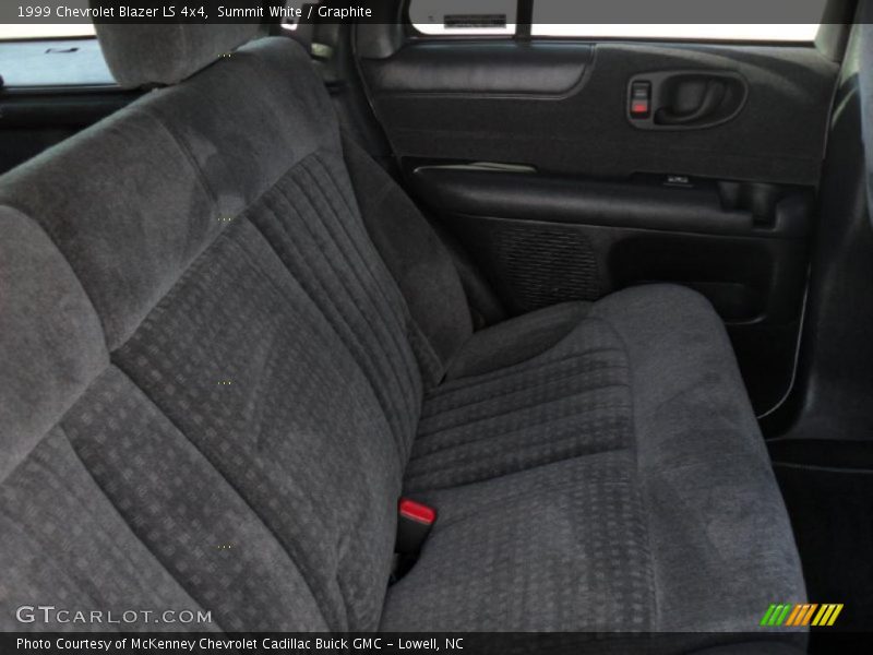 Summit White / Graphite 1999 Chevrolet Blazer LS 4x4