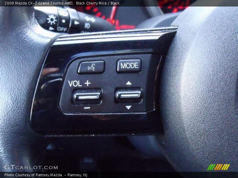 Controls of 2008 CX-7 Grand Touring AWD