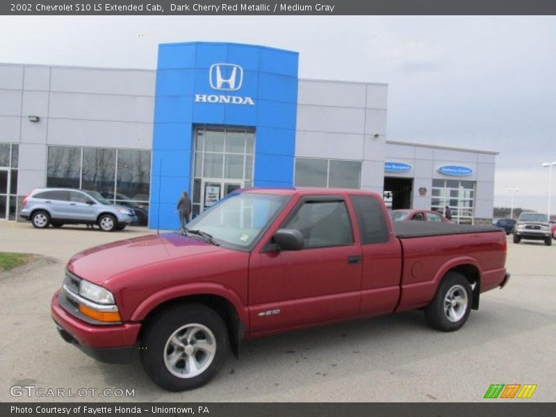 Dark Cherry Red Metallic / Medium Gray 2002 Chevrolet S10 LS Extended Cab