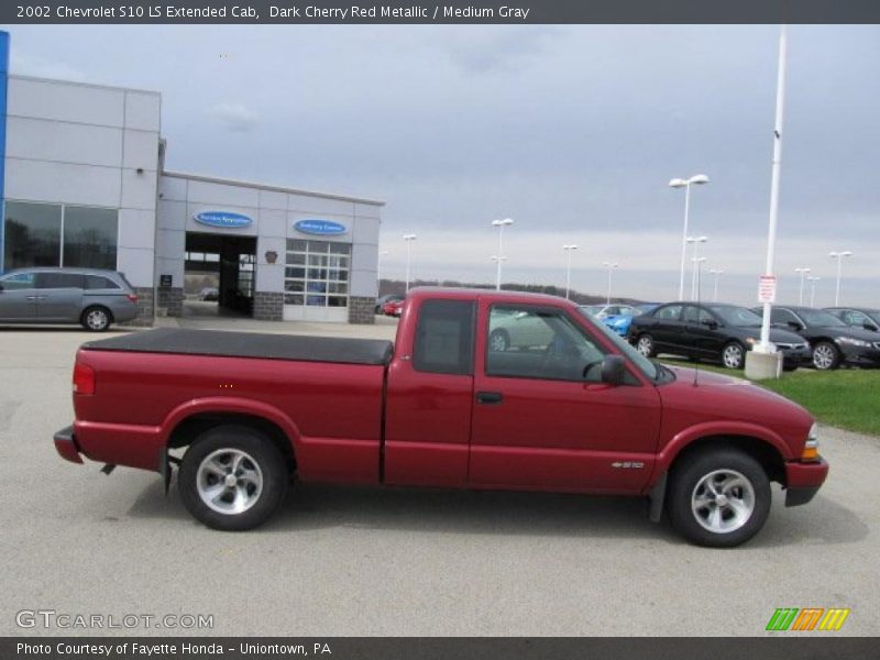 Dark Cherry Red Metallic / Medium Gray 2002 Chevrolet S10 LS Extended Cab