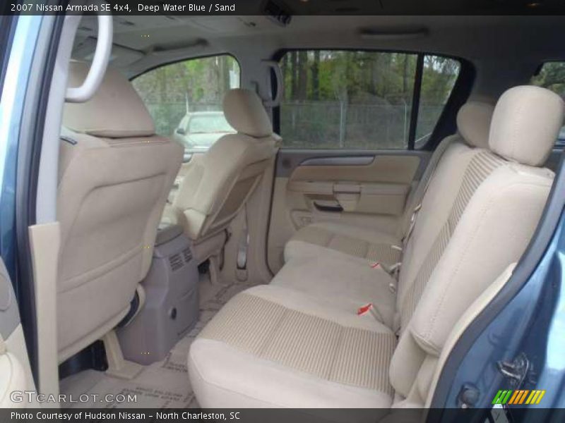  2007 Armada SE 4x4 Sand Interior