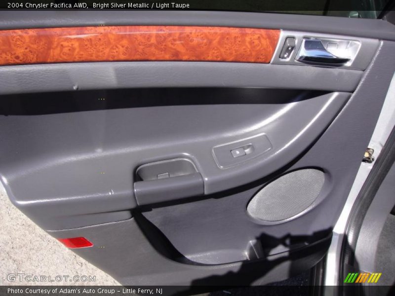 Bright Silver Metallic / Light Taupe 2004 Chrysler Pacifica AWD