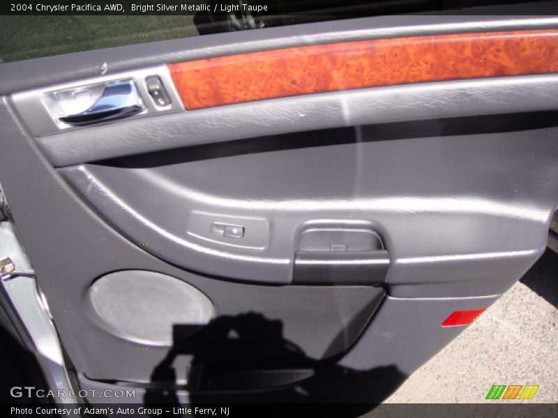 Bright Silver Metallic / Light Taupe 2004 Chrysler Pacifica AWD