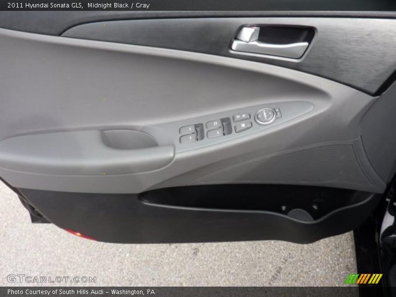 Midnight Black / Gray 2011 Hyundai Sonata GLS
