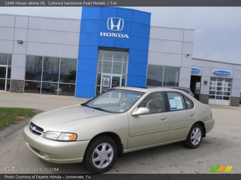 Cultured Sandstone Pearl Metallic / Tan 1998 Nissan Altima XE