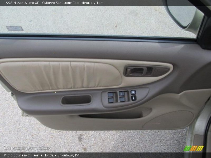 Cultured Sandstone Pearl Metallic / Tan 1998 Nissan Altima XE