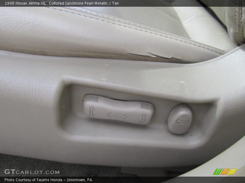 Cultured Sandstone Pearl Metallic / Tan 1998 Nissan Altima XE