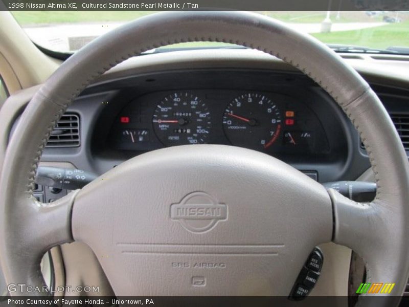 Cultured Sandstone Pearl Metallic / Tan 1998 Nissan Altima XE