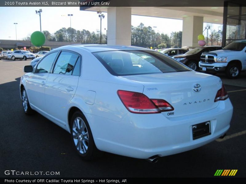 Blizzard White Pearl / Light Gray 2010 Toyota Avalon XLS