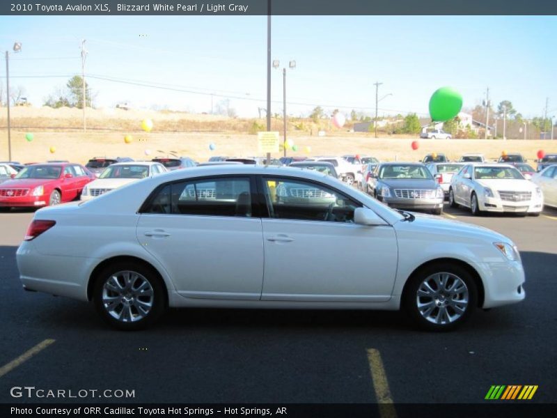 Blizzard White Pearl / Light Gray 2010 Toyota Avalon XLS