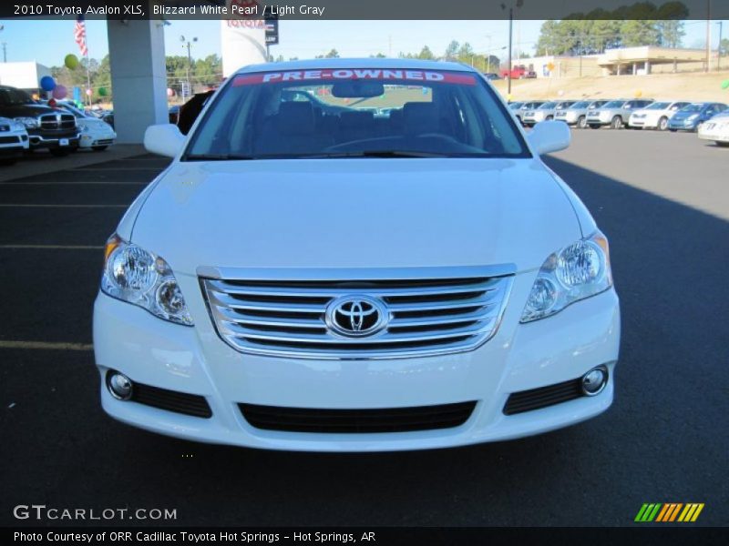 Blizzard White Pearl / Light Gray 2010 Toyota Avalon XLS