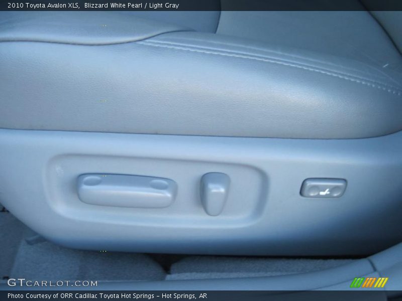Blizzard White Pearl / Light Gray 2010 Toyota Avalon XLS