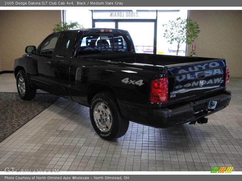 Black / Medium Slate Gray 2005 Dodge Dakota SLT Club Cab 4x4