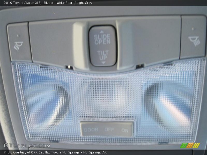 Blizzard White Pearl / Light Gray 2010 Toyota Avalon XLS