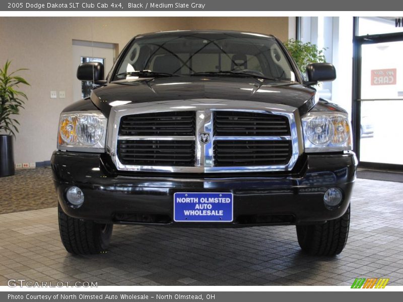 Black / Medium Slate Gray 2005 Dodge Dakota SLT Club Cab 4x4