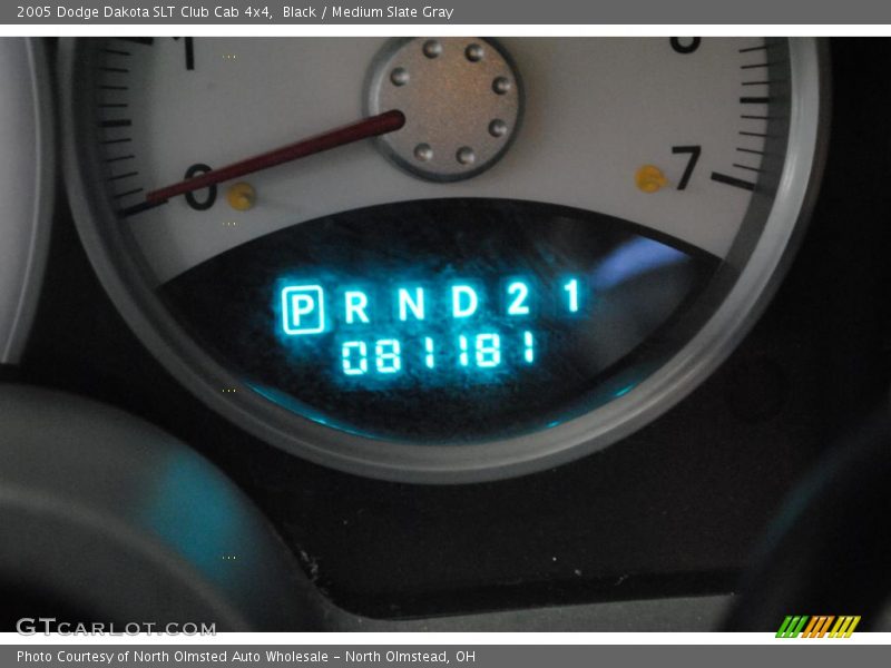 Black / Medium Slate Gray 2005 Dodge Dakota SLT Club Cab 4x4