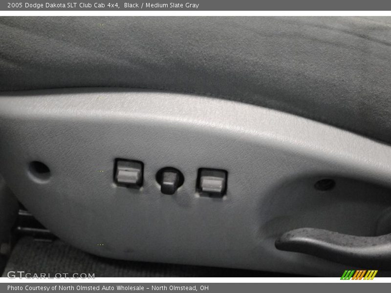 Black / Medium Slate Gray 2005 Dodge Dakota SLT Club Cab 4x4