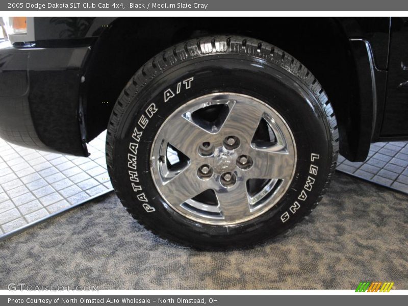 Black / Medium Slate Gray 2005 Dodge Dakota SLT Club Cab 4x4