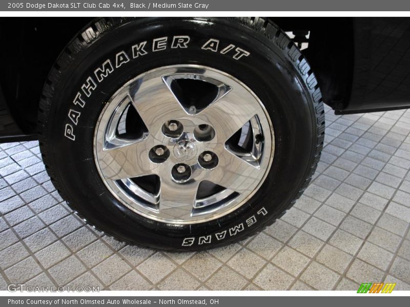Black / Medium Slate Gray 2005 Dodge Dakota SLT Club Cab 4x4