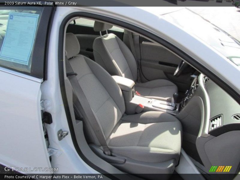 Polar White / Gray 2009 Saturn Aura XE