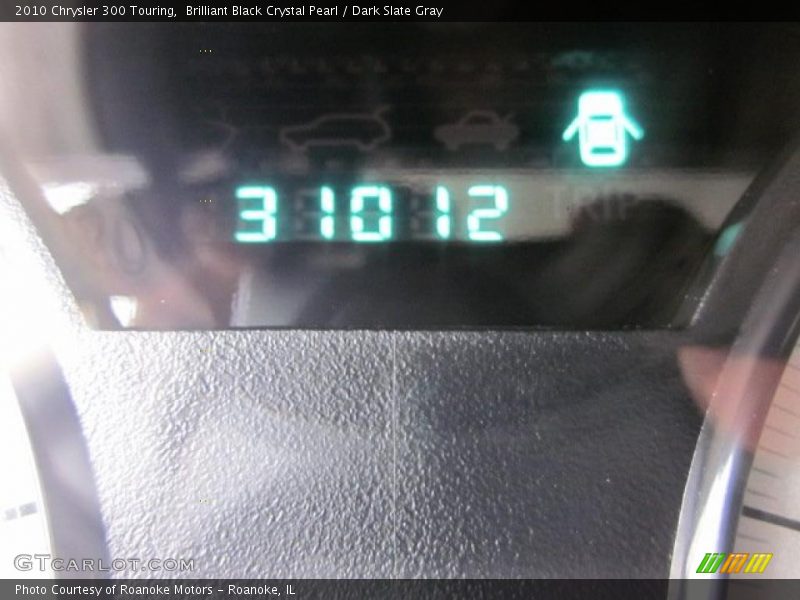 Brilliant Black Crystal Pearl / Dark Slate Gray 2010 Chrysler 300 Touring