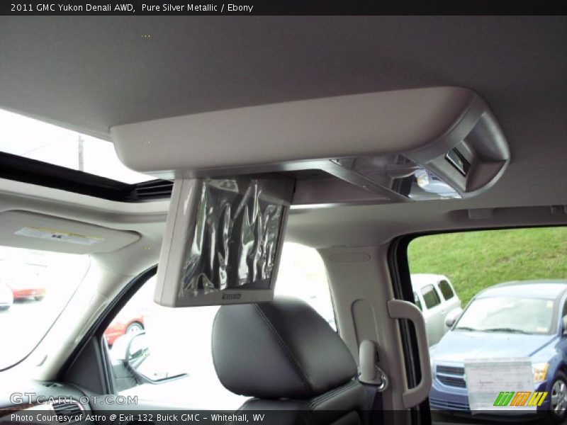 Pure Silver Metallic / Ebony 2011 GMC Yukon Denali AWD