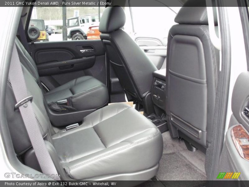 Pure Silver Metallic / Ebony 2011 GMC Yukon Denali AWD