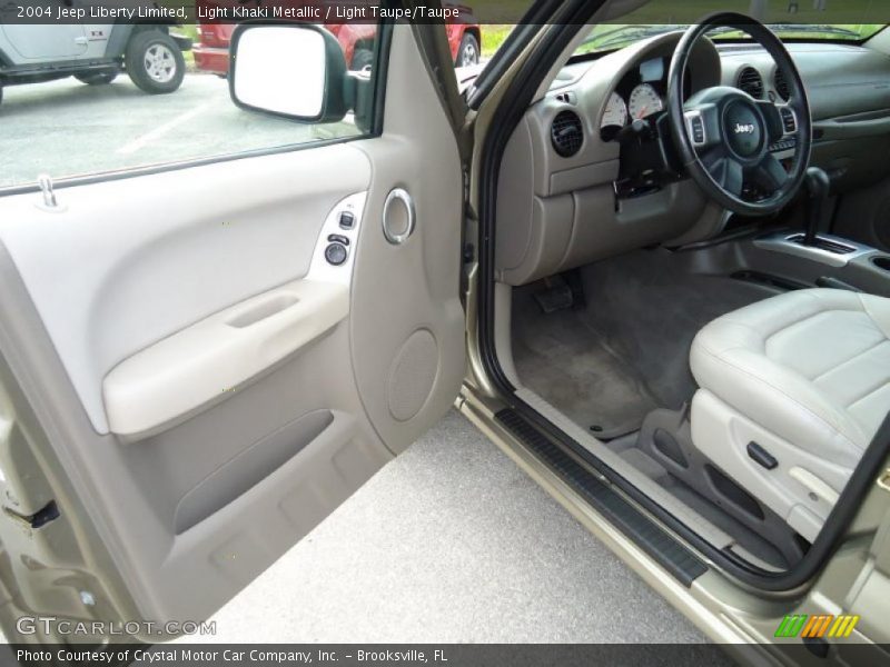 Light Khaki Metallic / Light Taupe/Taupe 2004 Jeep Liberty Limited