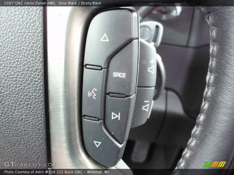 Onyx Black / Ebony Black 2007 GMC Yukon Denali AWD