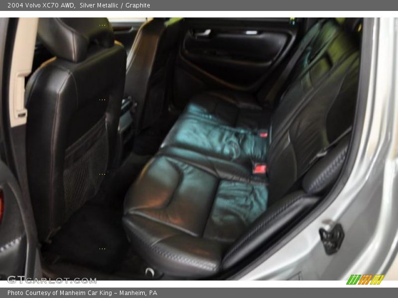 Silver Metallic / Graphite 2004 Volvo XC70 AWD