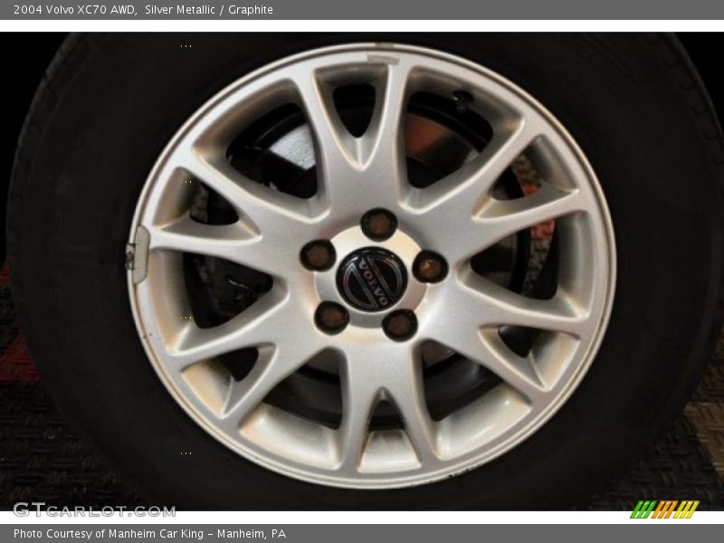 Silver Metallic / Graphite 2004 Volvo XC70 AWD